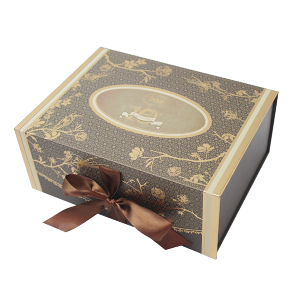 custom gift box manufacturer