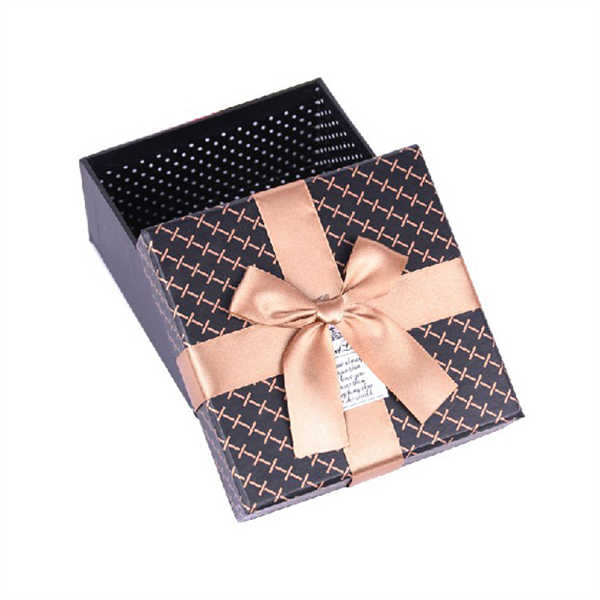 top and lid gift box with bow