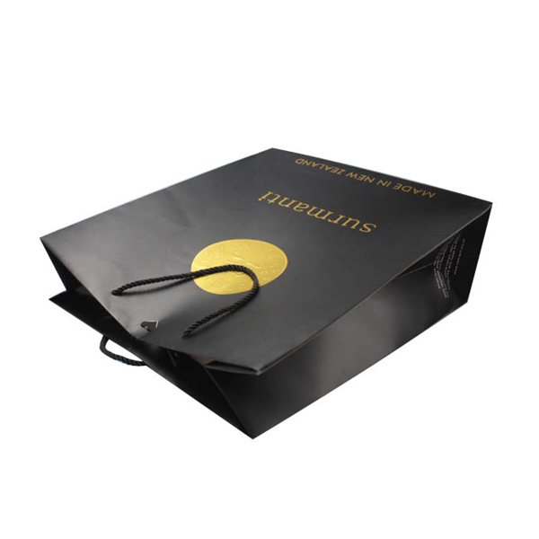 Gold foil logo paper gift bag for cosmetics packaging