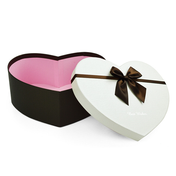 Heart shaped rigid paper box for chocolate gift packaging