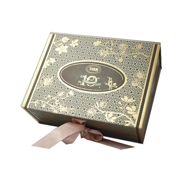 High-end Promoting Christmas Gift Box with Ribbon Closure