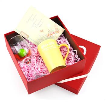 Red paper box with lid for mug or gift packaging
