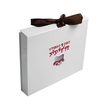 custom gift box for cake packaging