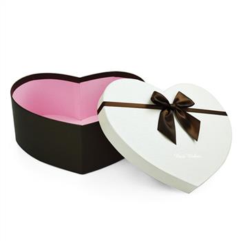 Heart shaped rigid paper box for chocolate gift packaging