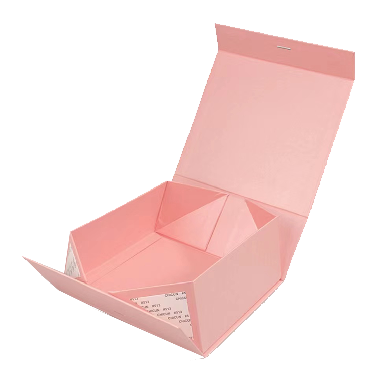 FOLDABLE MAGNETIC PACKAGING GIFT BOX 4
