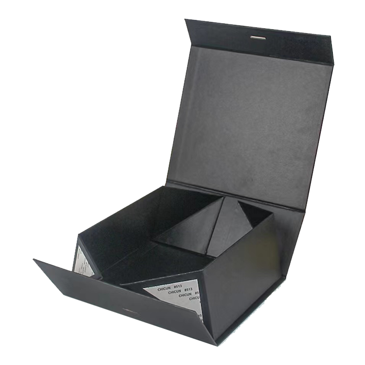 FOLDABLE MAGNETIC PACKAGING GIFT BOX 2