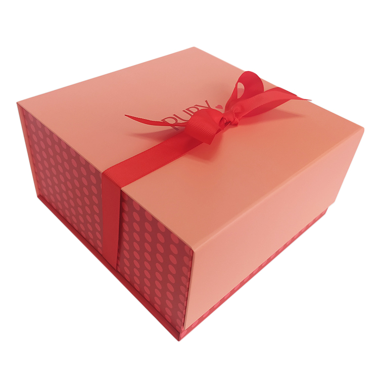 gift box manufacturer