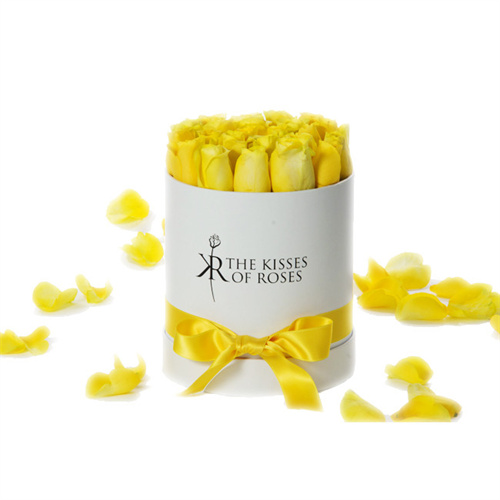 round gift box for flowers