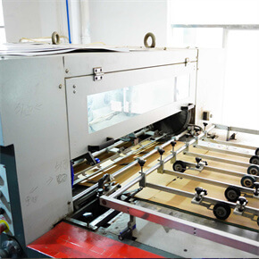 Automatic die cutting machine