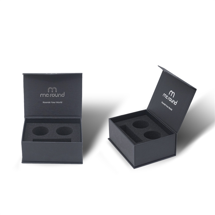 Magnetic-folding-box-with-black-EPE-insert--2-