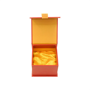 clamshell jewelry box