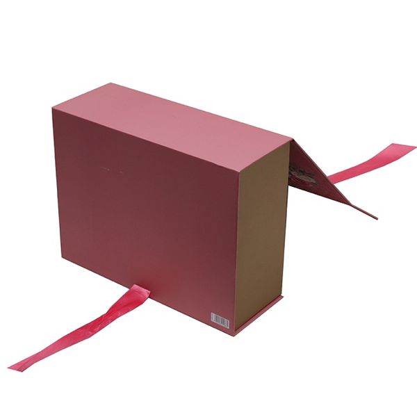 foldable gift box with ribbon closure