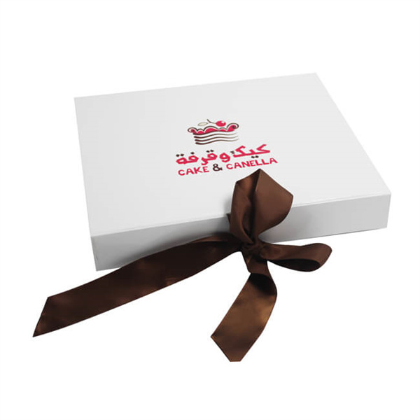 customized paper gift box for cake packaging in foldable shape