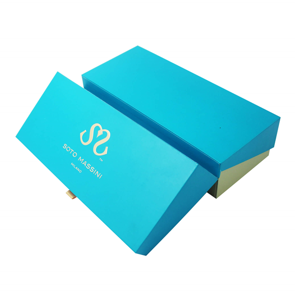 custom shoe packaging box with embossed logo