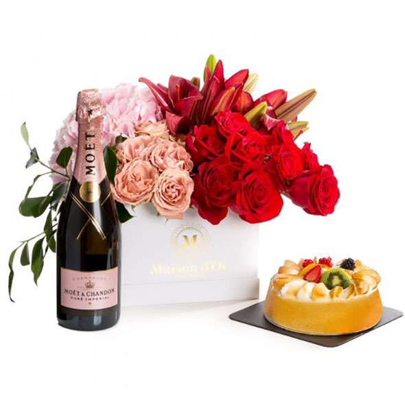 Give your fresh flowers a warm home with luxury custom printing boxes 05