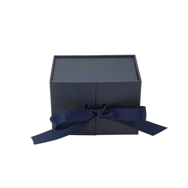 paper packaging box with ribbon